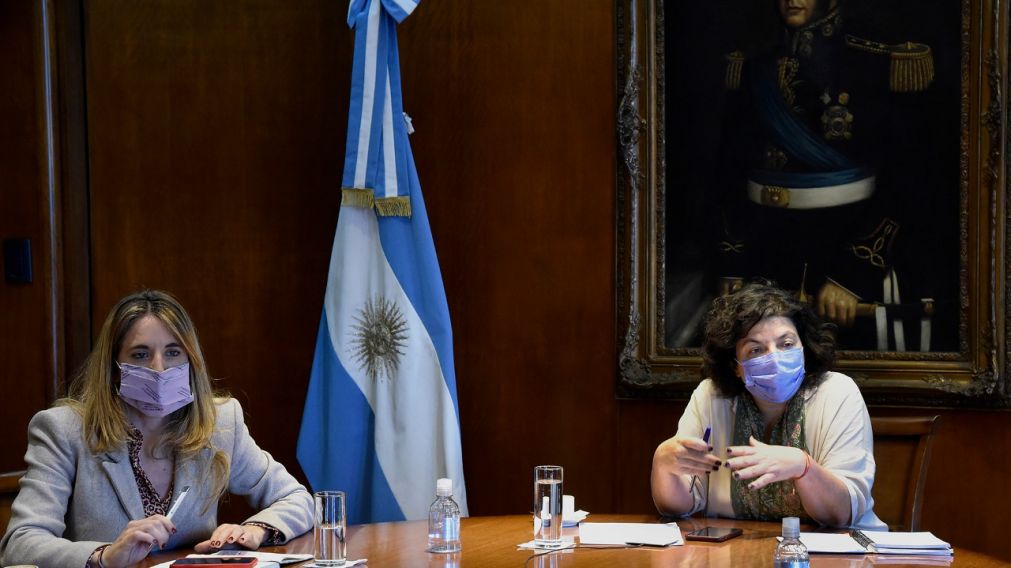 Vizzotti y Nicolini precisaron que llegaron 6.535.850 en total, de las cuales 1 millón son del componente 2.