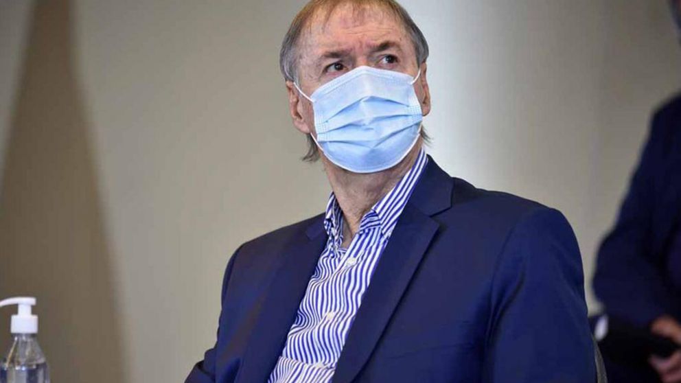 Operaron con éxito a Juan Schiaretti.