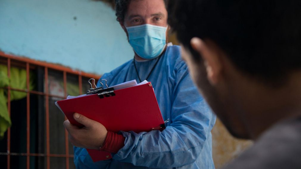Coronavirus: los anticuerpos permanecen en sangre ocho meses.