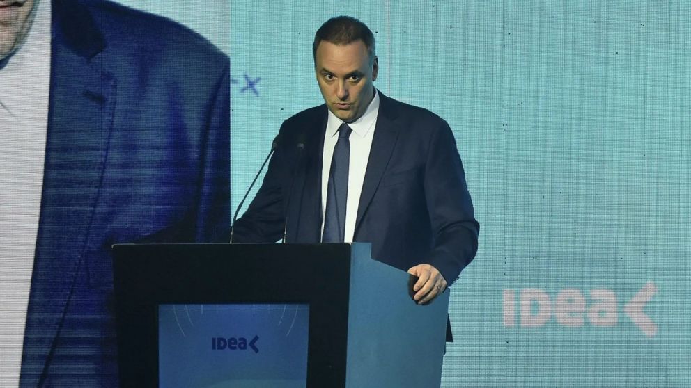 Manuel Adorni en el 61° Coloquio de IDEA. (Foto: NA)