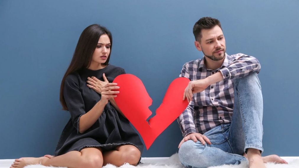 El amor no duele igual para todos: la lista definitiva de los signos del zodiaco que más sufren y los que ni se inmutan