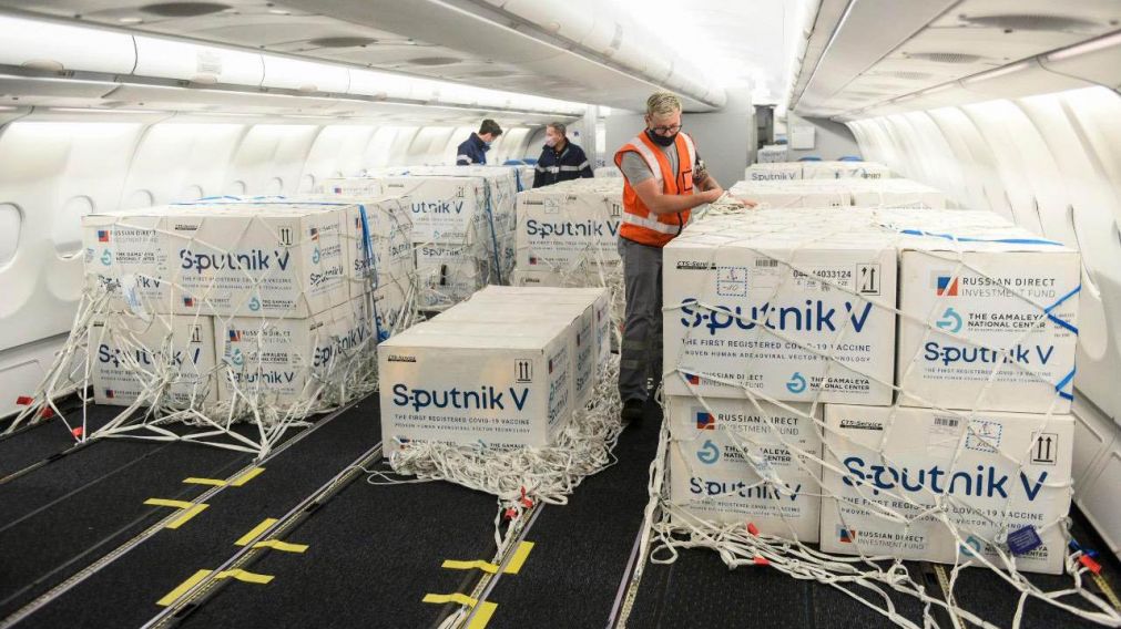 El lunes llegó al país un cargamento con 500.000 dosis de Sputnik V (Télam).