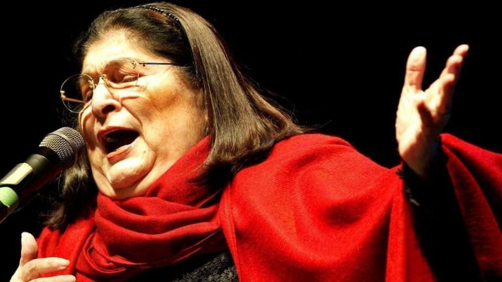 Mercedes Sosa, int�rprete tucumana que cerr� su �lbum "Cantora" con su versi�n del Himno Nacional Argentino.