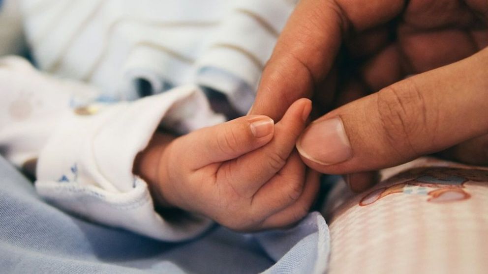 La localidad de Villa Dolores se encuentra conmocionada por la muerte de un bebé de 18 años por coronavirus.