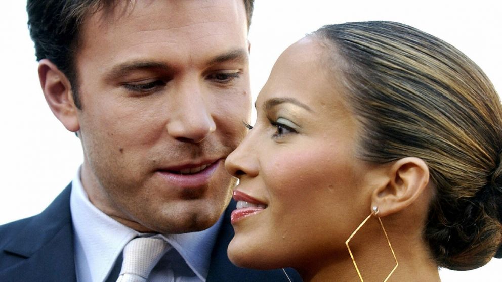 A poco tiempo de que Ben Affleck terminara con Ana de Armas, y JLO con �lex Rodr�guez, se reencontraron en un rom�ntico escenario a escondidas de todos.