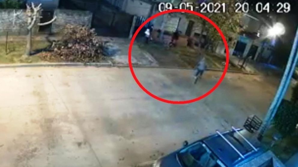 El bicichorro no perdonó ni siquiera a una nena asmática (Captura de video).