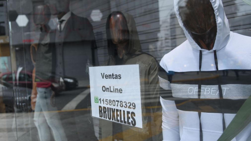 El trabajo virtual hizo crecer la venta de pantuflas y joggings. (Rubén Paredes)