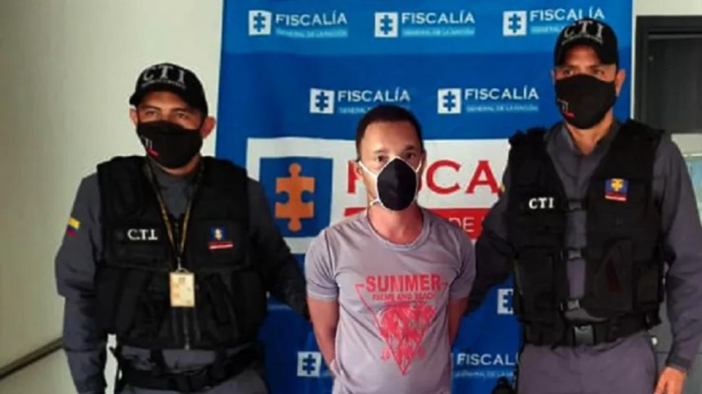 �El preso que flota! La Fiscal�a se pas� con el Photoshop y la foto se hizo viral 