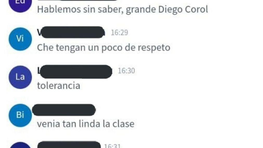El chat con el comentario agresivo hacia el profesor se viraliz� por la red social Twitter.