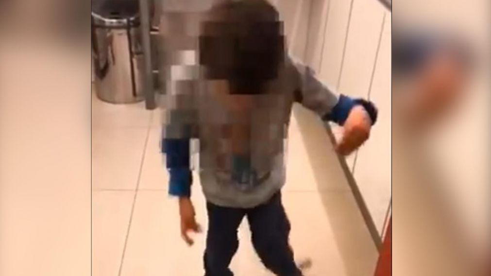 El momento en que el nene con par�lisis cerebral logr� caminar y saltar.