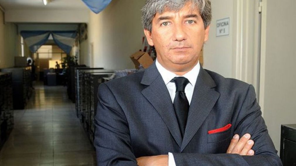 Imputan a un juez federal como jefe de una asociación ilícita.