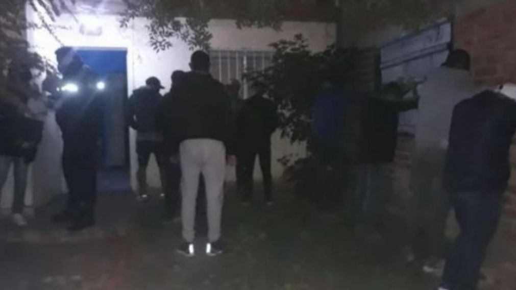 La Polic�a de San Luis en uno de los procedimientos (El Diario De La Rep�blica)