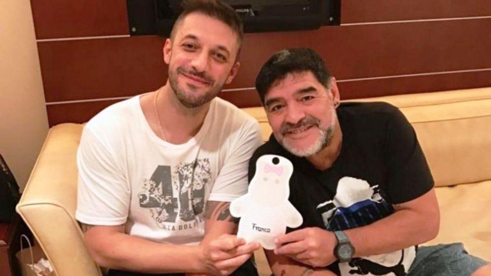 Morla y Maradona, una relación con muchos intereses comerciales.