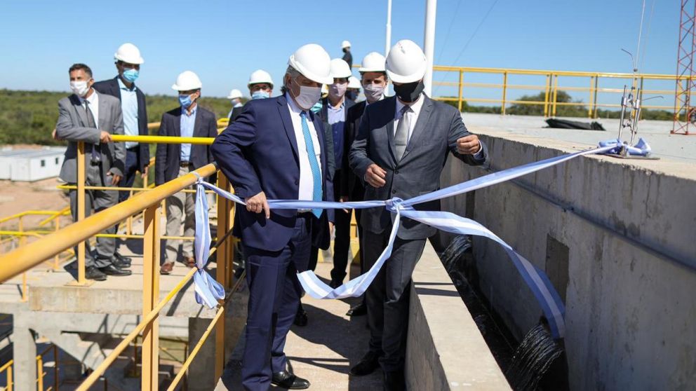 Alberto Fernández inauguró un acueducto en Chaco: "No se puede vivir sin agua porque es un derecho".