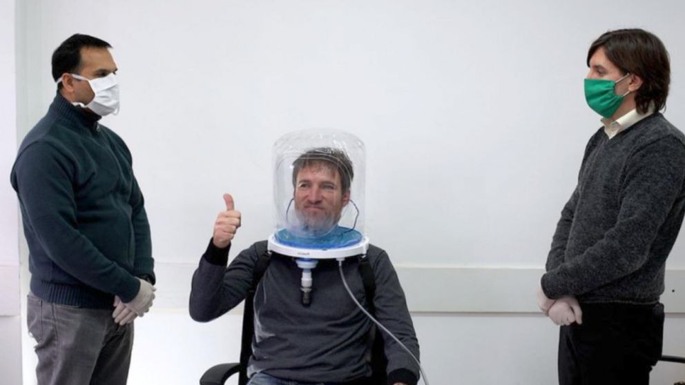 El casco ya se usa en 500 hospitales y clínicas de todo el país.