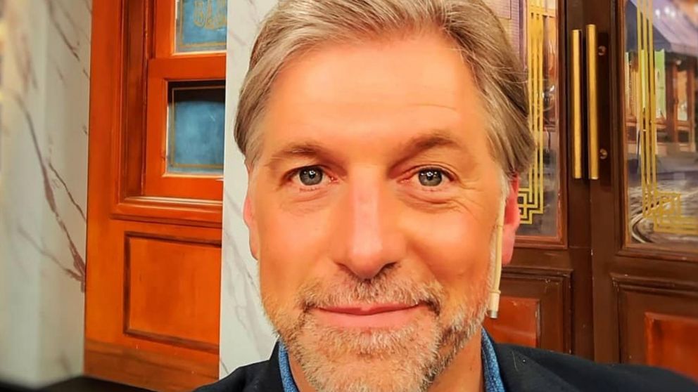 Su esposa, Verónica Soldato, afirmó que encontró chats en el celular de Cabak con otras mujeres.