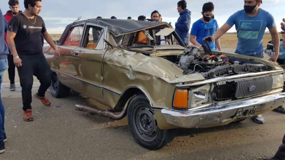 El veh�culo qued� totalmente destrozado.
