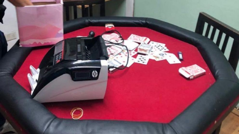 En el garito se encontró dinero, drogas y armas (gentileza MPF CABA)