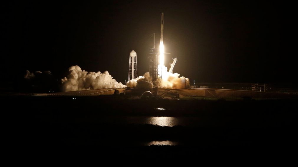 Despegó la tercera misión tripulada de Space X hacia la estación espacial.