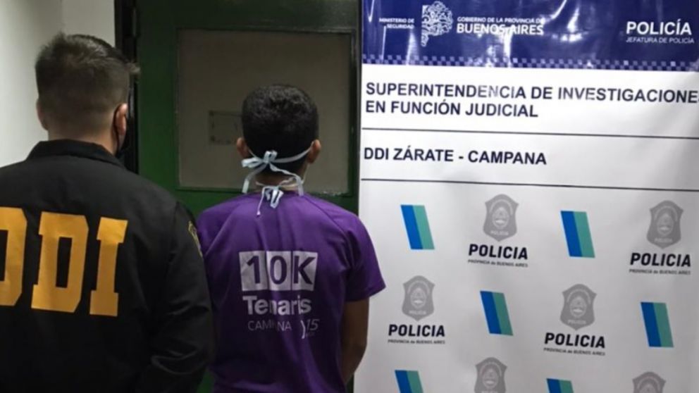 Este es uno de los menores que fue detenido por los investigadores policiales.