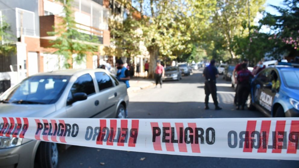 Los delincuentes de 32 y 38 años intentaron escapar con lo robado.