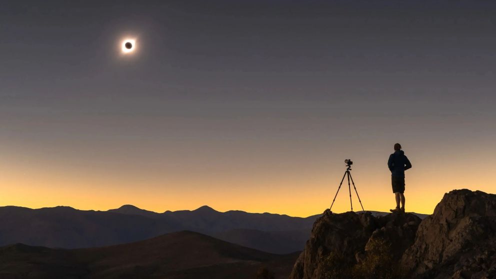 Dada su extensi�n temporal, el evento de 2027 fue denominado por la comunidad astron�mica como el "eclipse del siglo".