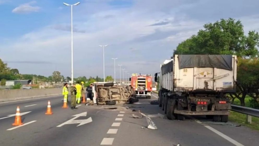 El accidente generó dos horas de demoras en el tránsito.