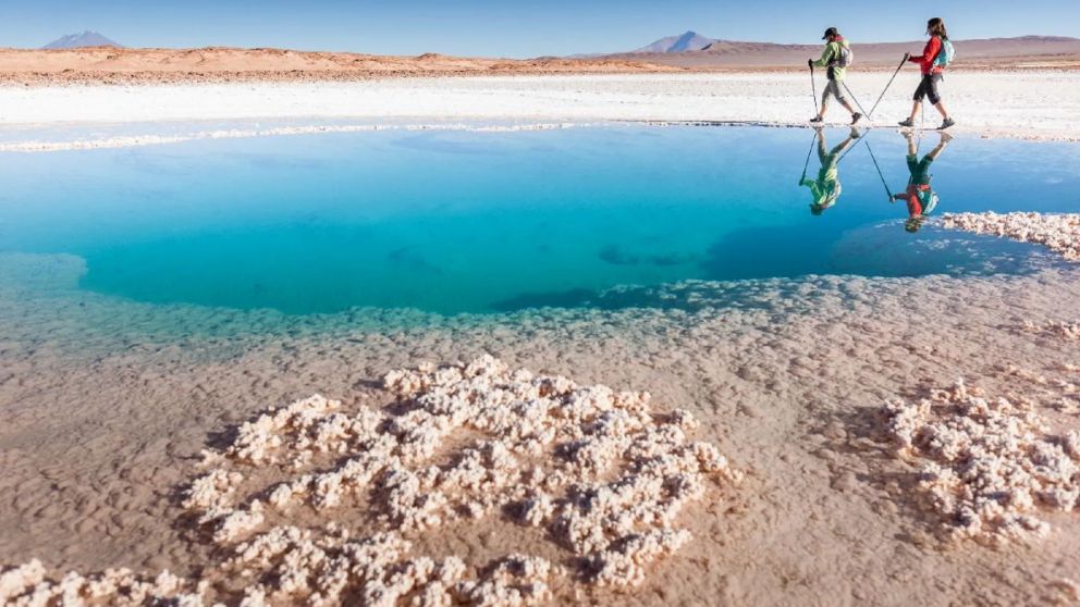 Paisajes áridos, cerros multicolores y un silencio profundo hacen de este destino una experiencia fuera de lo común.