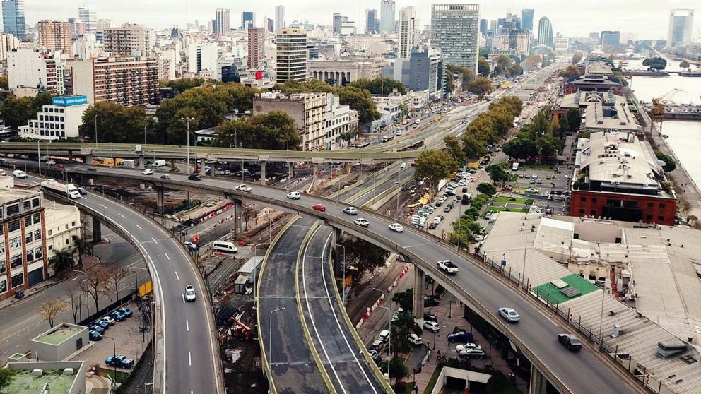 Esta obra no solo contempla la adici�n de un nuevo carril, sino tambi�n la repavimentaci�n de los tramos existentes.