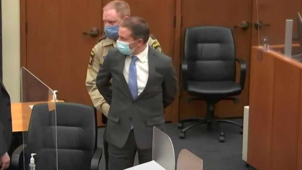 Derek Chauvin fue detenido tras haber sido declarado culpable del asesinato de George Floyd. (Captura video)