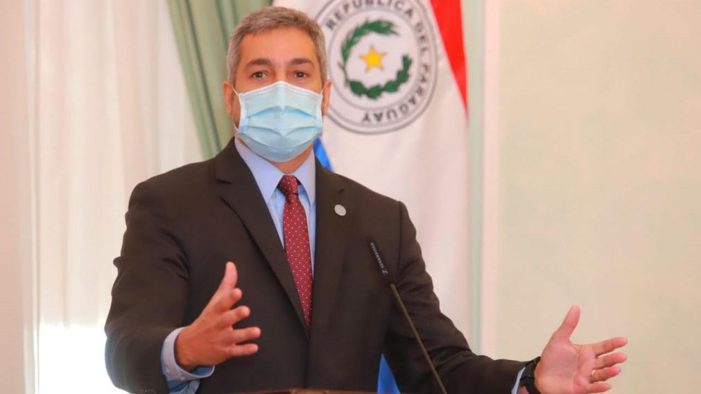 El presidente de Paraguay, Mario Abdo, dio negativo de coronavirus tras que dos ministros dieran positivo.