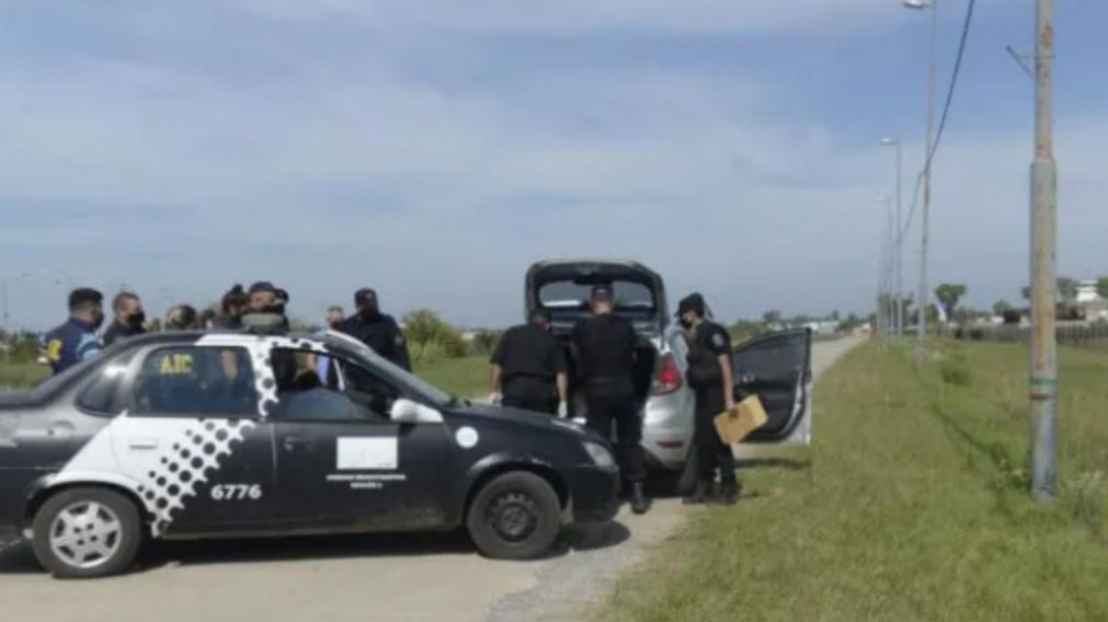 El cadáver fue encontrado con una bolsa en la cabeza y maniatado (La Capital de Rosario)