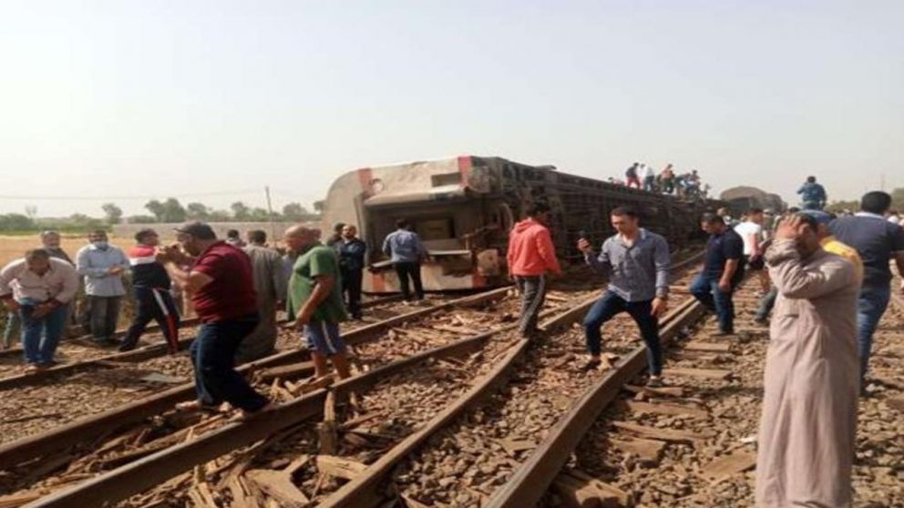 Ocho vagones se descarrilaron durante el movimiento del tren,