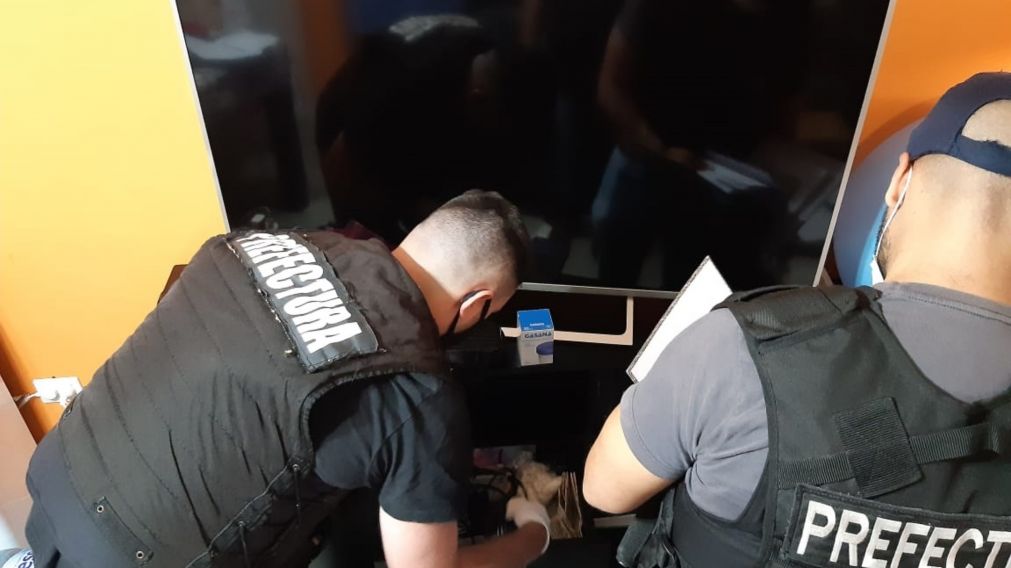 Durante el allanamiento se encontró material que el acosador sacó a las victimas.