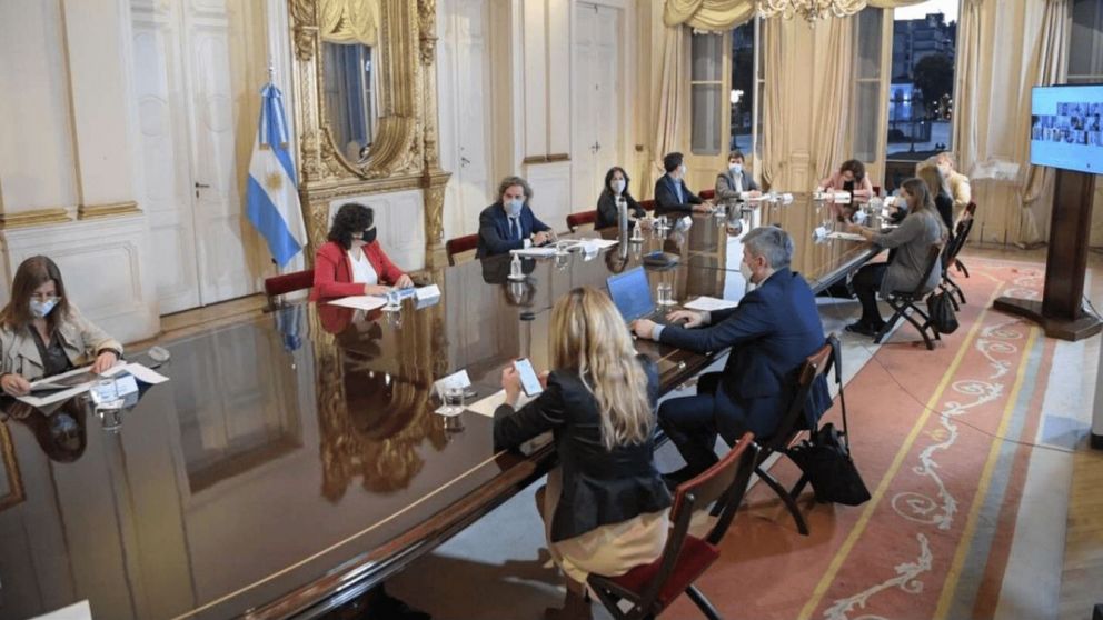 El jefe de Gabinete de ministro y una reunión clave para definir cómo seguimos.