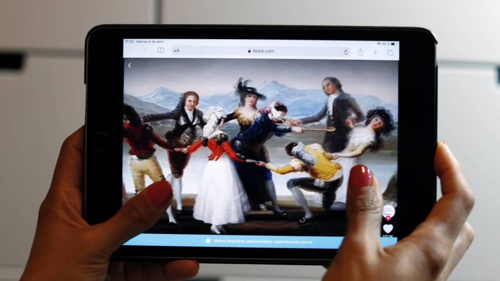 "La Gallina Ciega", de Goya, cuyo uno de sus enigmas fue develado en Tik Tok.�