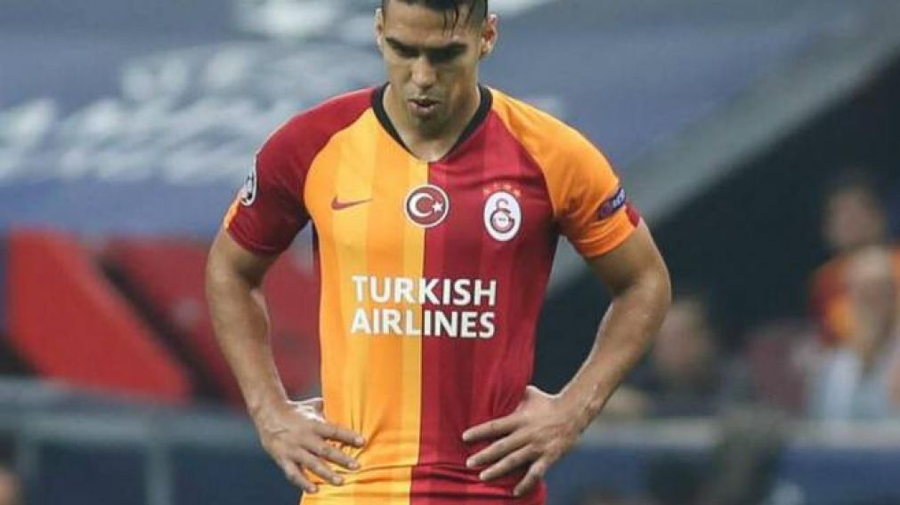 Radamel Falcao se fractur� en la cara y qued� hospitalizado.
