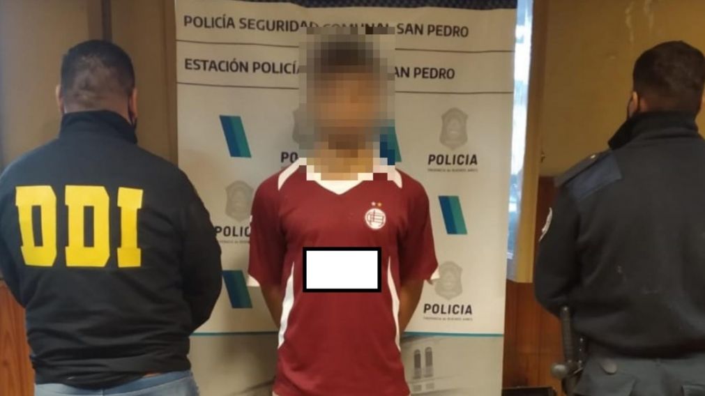 Este es uno de los delincuentes que fue capturado en los diversos allanamientos.