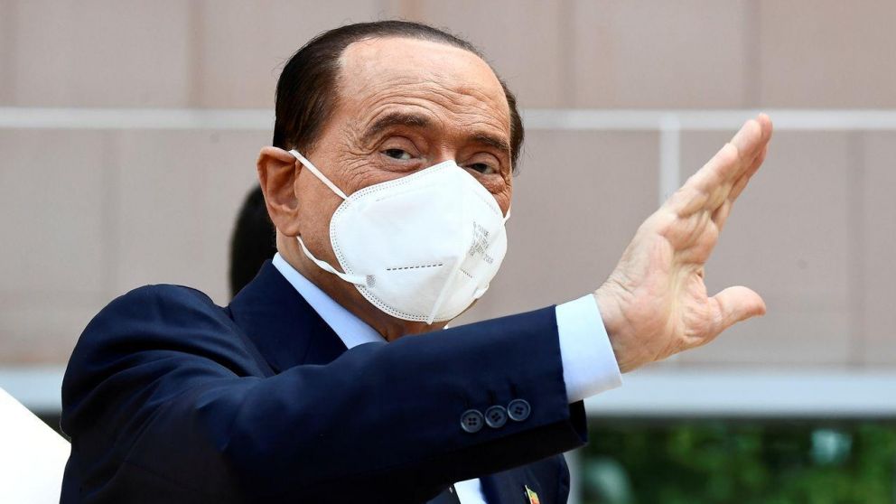 Silvio Berlusconi fue hospitalizado por segunda vez en dos semanas (Archivo).