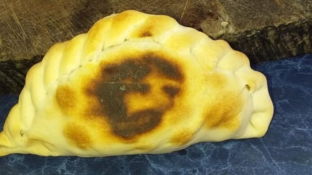 La familia aún no se decidió sobre qué hacer con la empanada: "No se puede poner de adorno, pero no la vamos a comer"