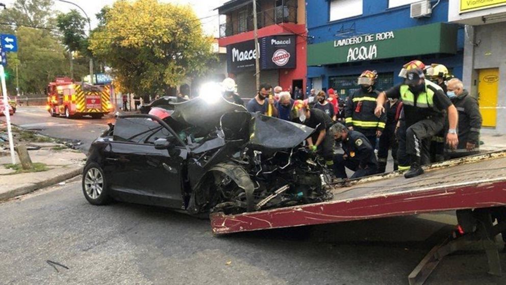 El choque ocurrió esta madrugada en Viamonte y Rivadavia, en Lanús Oeste.