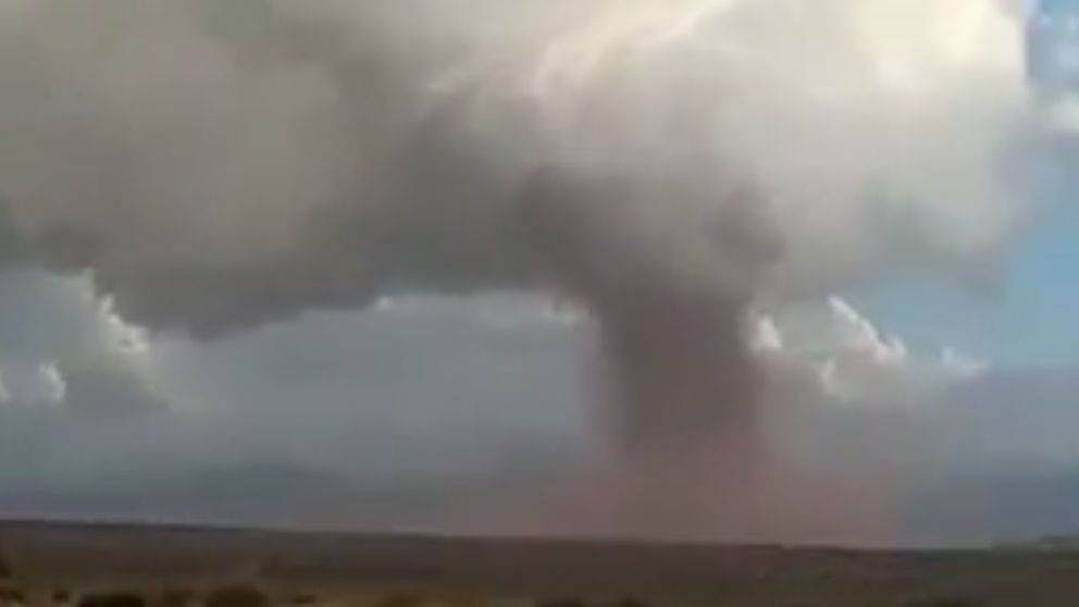 Las imágenes fueron tomadas por un hombre que pasaba por el lugar (Captura de pantalla).