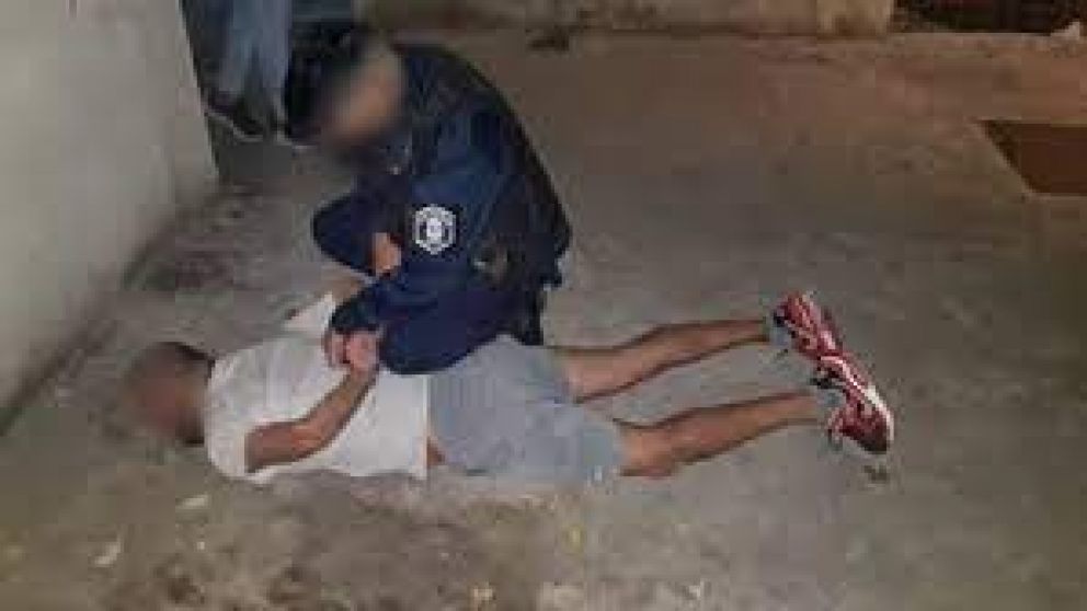 Robó una librería y cayó a las cuatro cuadras.