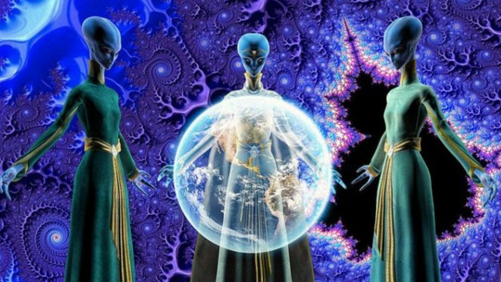 Si bien los grises y los pleyadianos son de conformación humanoide, no hay garantías que los reptilianos se "camuflen" como para confundirse entre nosotros.