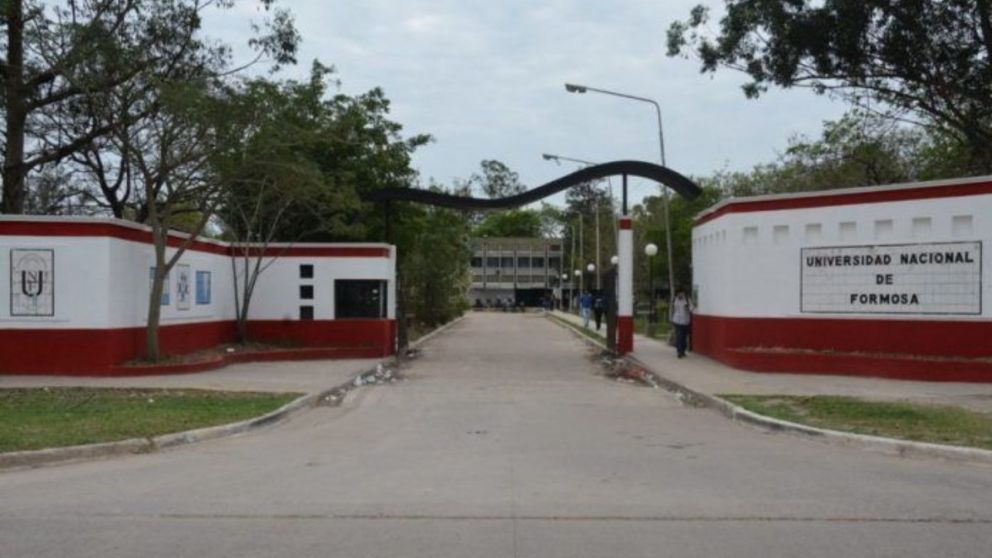 La Universidad Nacional de Formosa, sede del escándalo (Gentileza AM 990 Formosa).