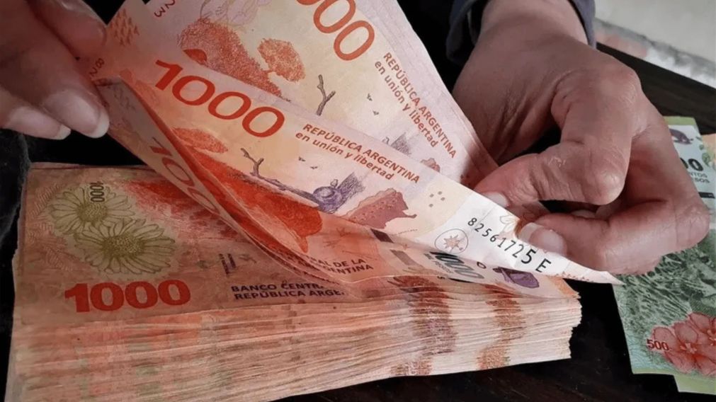 ANSES paga un bono diferencial a jubilados durante los últimos días del calendario de octubre. ¿Cómo cobrarlo?