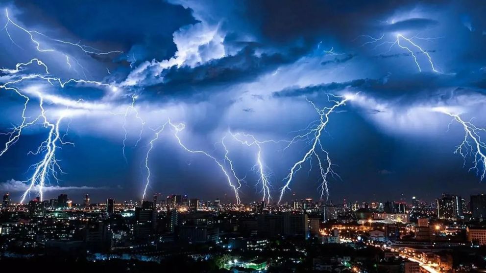 Buenos Aires y varias provincias bajo alerta meteorológica: ¿Cuándo llega la "tatormen"?