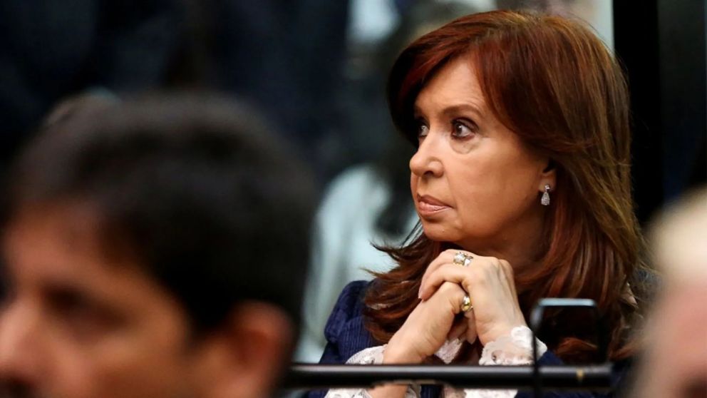 Cristina Kirchner calificó como “show” el inicio del juicio en la denominada "causa Cuadernos" (Archivo).
