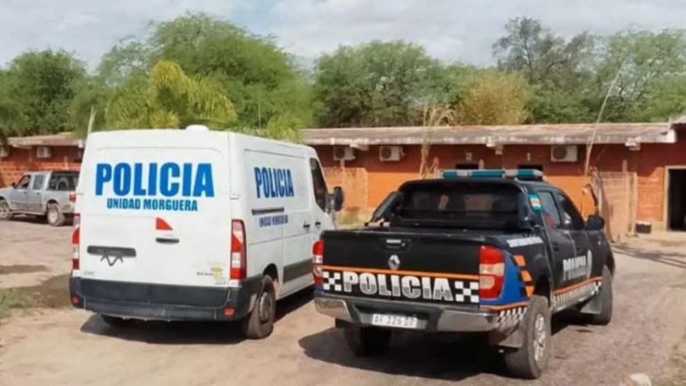 La policía secuestró la camioneta en la que Lescano había llegado, $90.000, una botella de gaseosa, un celular y otros objetos personales.