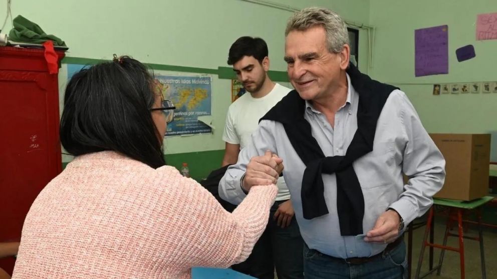 El candidato a diputado nacional por Fuerza Patria en la provincia de Santa Fe, Agustín Rossi.